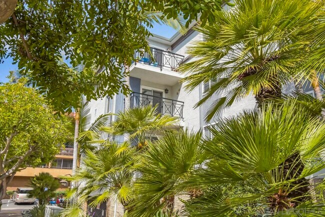 Foto del edificio - 1756 Essex St