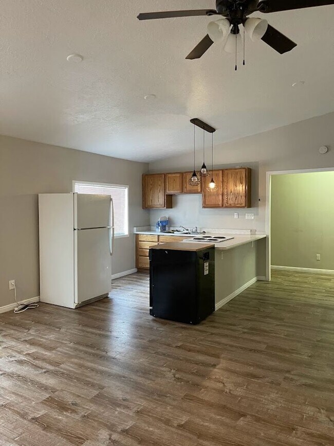 Building Photo - Awesome American Fork duplex for rent