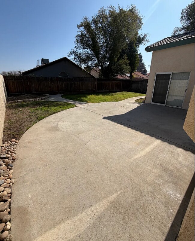 Foto del edificio - Freshly Upgraded 3 bed 2 bath Home MOVE IN Ready