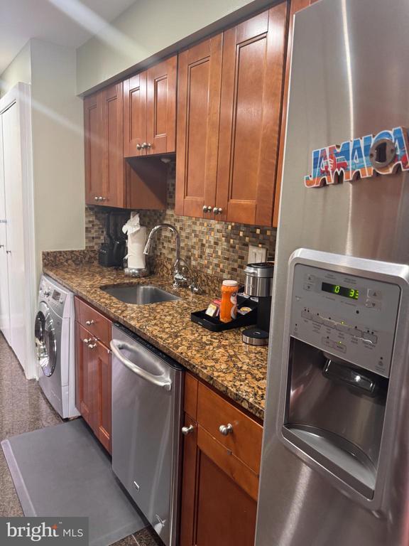 Foto del edificio - 14919 Dinsdale Dr