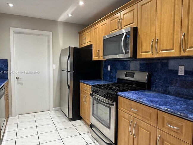 Foto del edificio - 7700 SW 132nd Pl