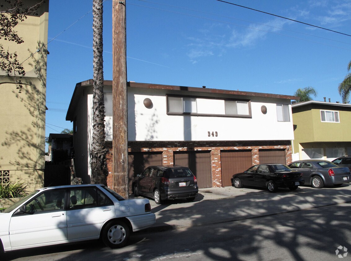 Foto del edificio - 343 Newport Ave