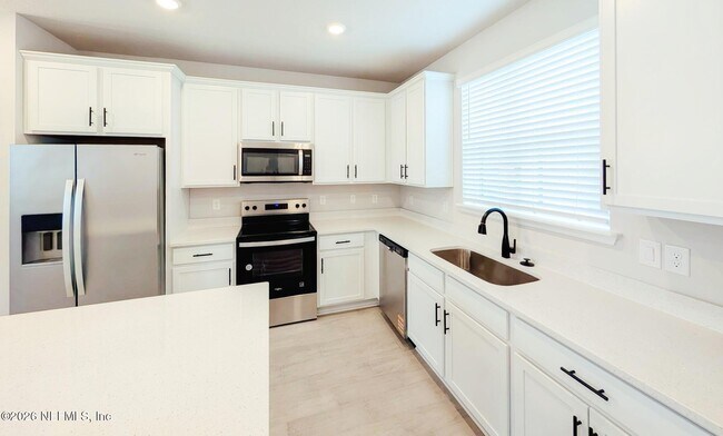 Building Photo - 162 Barstow Pl