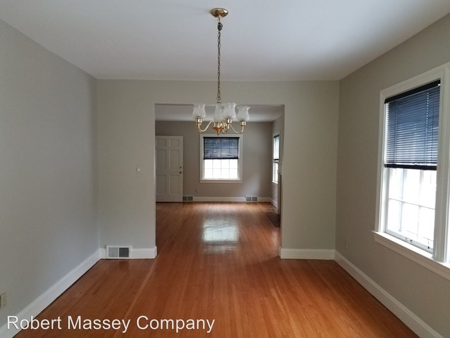 Building Photo - 2 br, 1 bath House - 2437 Broadmeade Road, #2