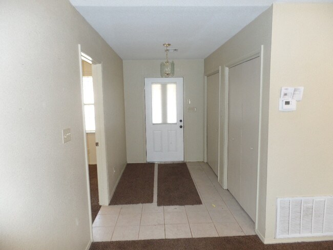 Foto del edificio - 2601 Ahloso Rd