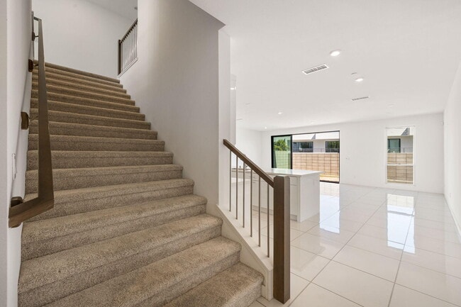 Foto del edificio - 928 Galaxy Dr