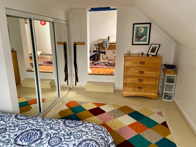 Bedroom - 129 Waverley St