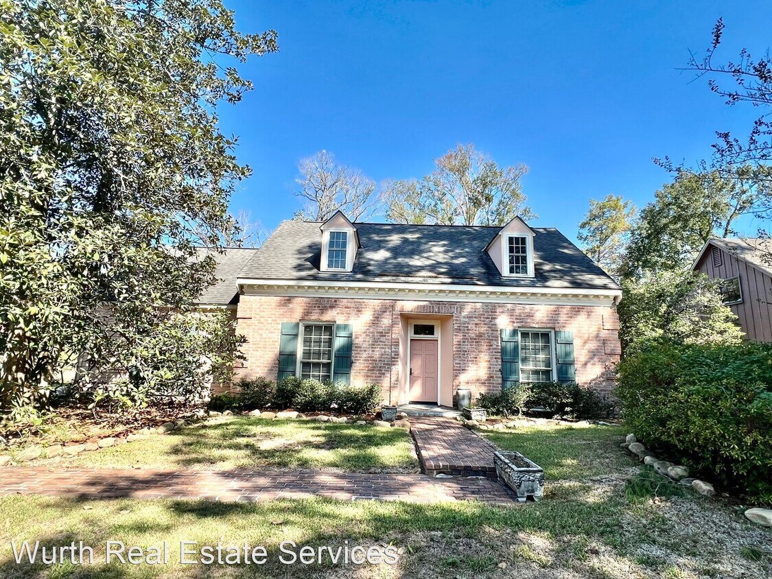 4 br, 2.5 bath House 3635 Woodland Ridge... House Rental in Baton