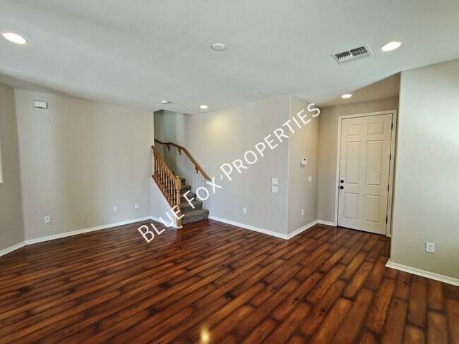 Building Photo - 4810 E Orchard Grass Dr