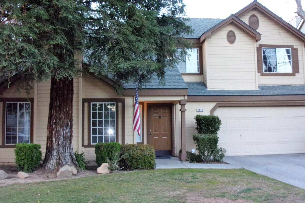 1816 E Goshen Ave, Fresno, CA 93720 House Rental in Fresno, CA