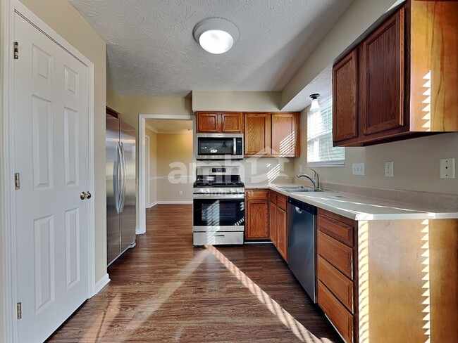 Building Photo - 7207 Rachaels Run