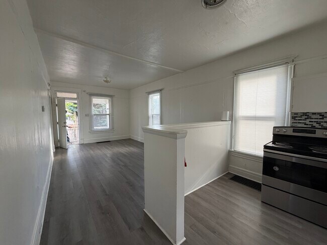 Foto del edificio - 1505 E 7th St