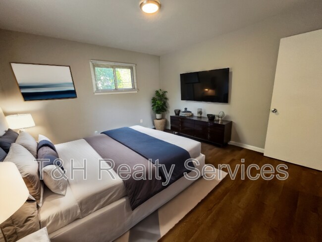 Foto del edificio - 8350 E 36th St