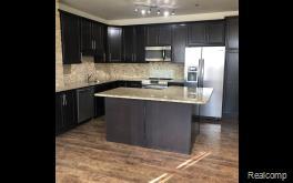 Building Photo - 42633 Park Cresent Dr