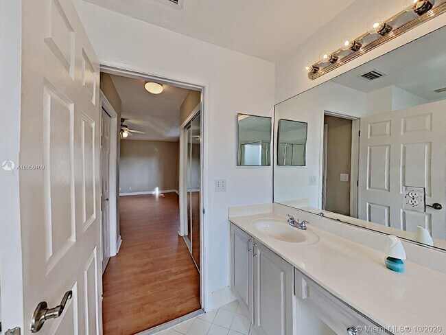 Foto del edificio - 3724 Pebblebrook Mnr