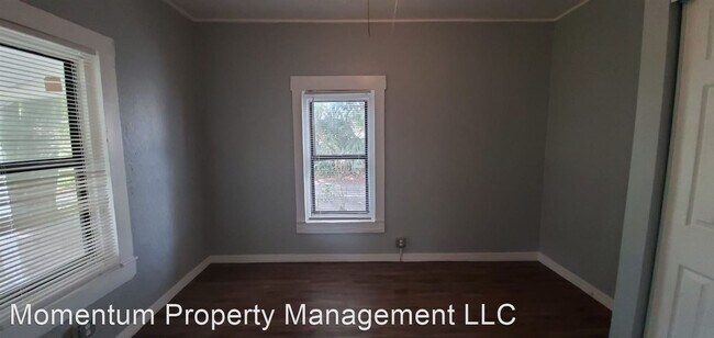 Building Photo - 2 br, 1 bath House - 523 1/2 Quincy St.