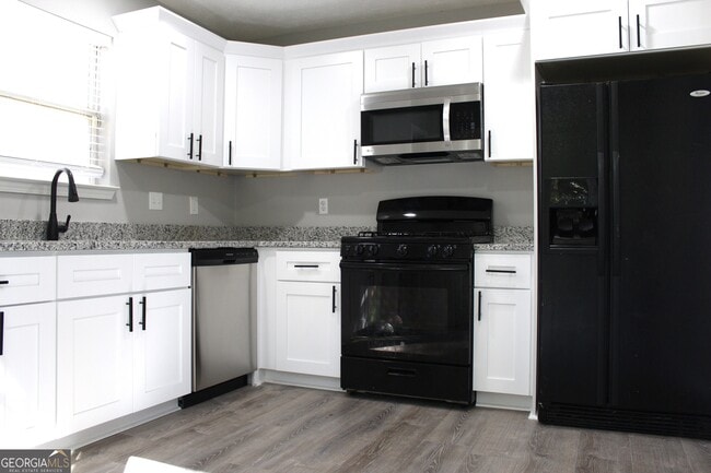 Building Photo - 2640 Field Spring Dr