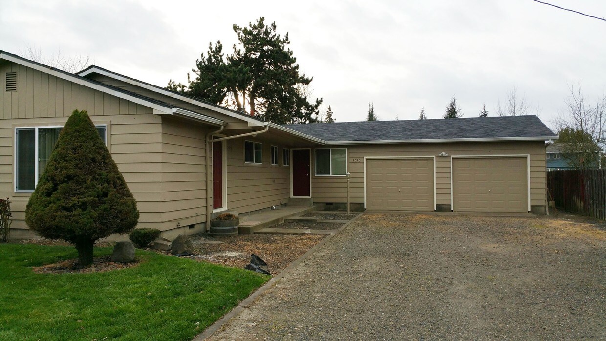 Primary Photo - 2020-2024 Thurston St SE
