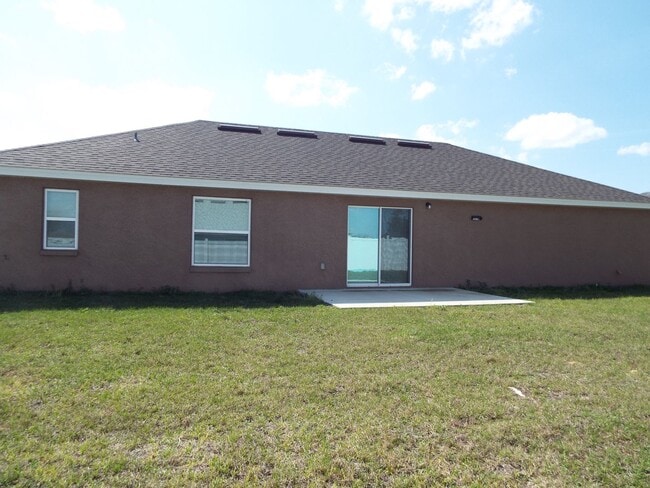Building Photo - 3507 SW 155th Ln
