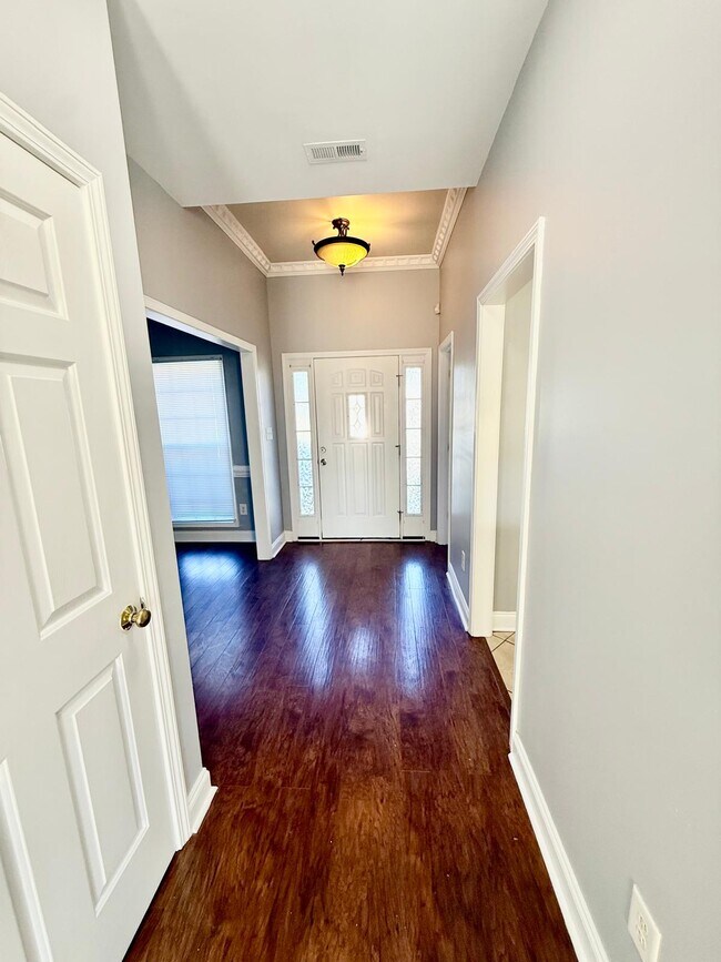 Foto del edificio - 3007 Hemby Commons Pkwy