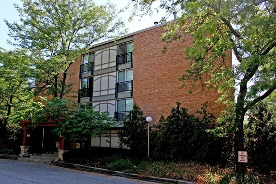 Foto del edificio - 1833 Four Lakes Ave
