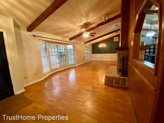 Foto del edificio - 4 br, 2 bath House - 7950 Lake Gandy Circle