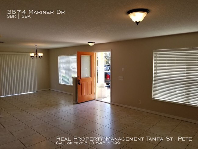 Building Photo - 3874 Mariner Dr