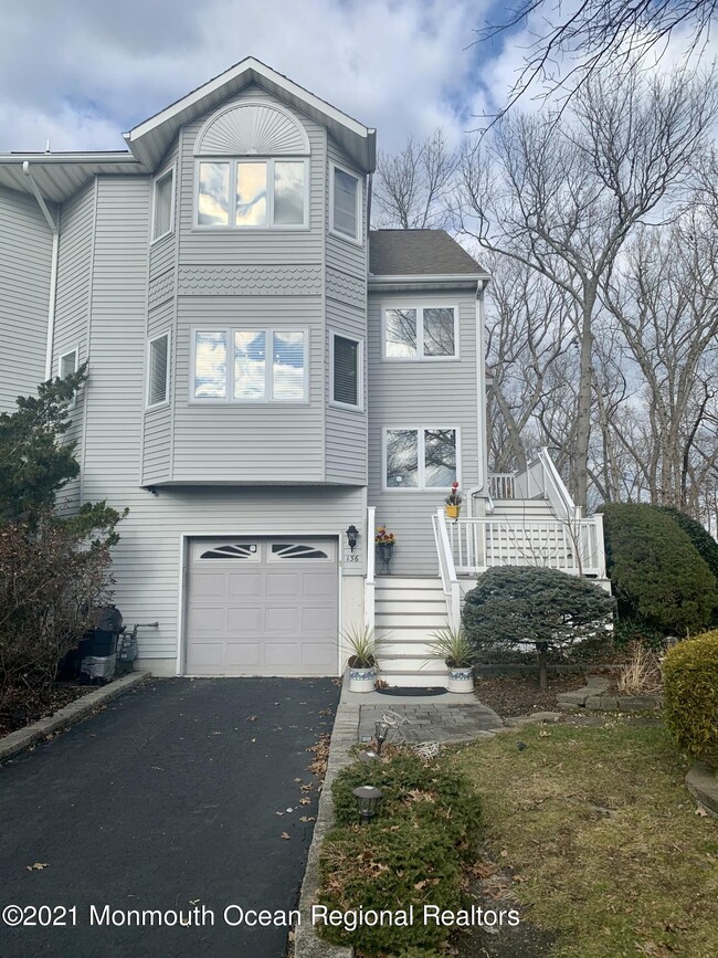 Building Photo - 136 Orchid Ct