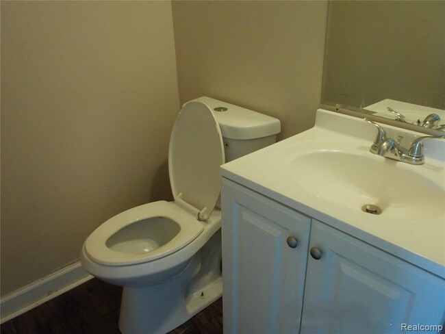 Building Photo - 37085 Brynford Dr