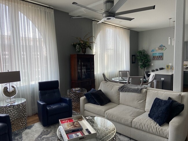 Interior Photo - The W on Broadway