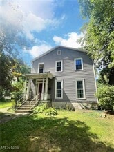 Building Photo - 306 N Mantua St