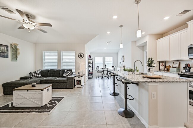 Foto del edificio - 10409 Deussen Ln