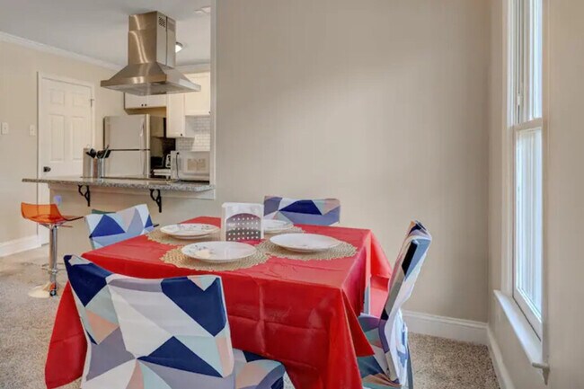 Foto del edificio - 2225 Summit St