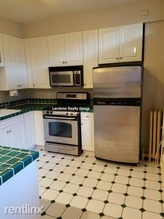 Foto del edificio - 7641 N Eastlake Terrace