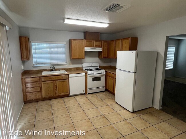 Foto del edificio - 3 br, 2 bath House - 1238 S Christy Lane