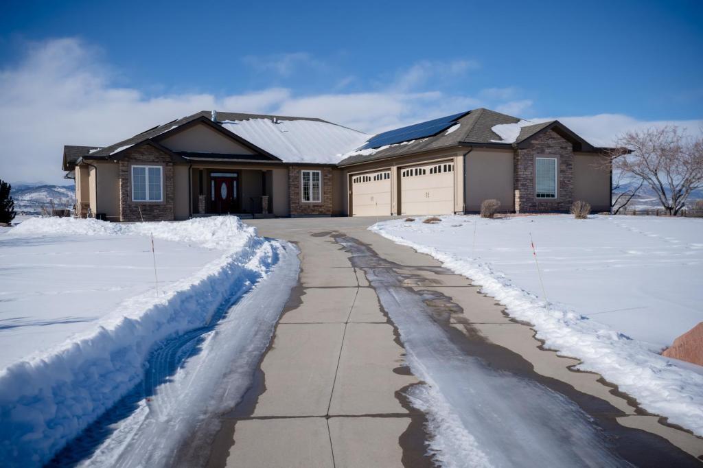 1253 Paramount Dr, Berthoud, CO 80513 House Rental in Berthoud, CO