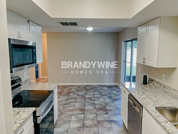 Foto del edificio - 805 Sprucewood Ln