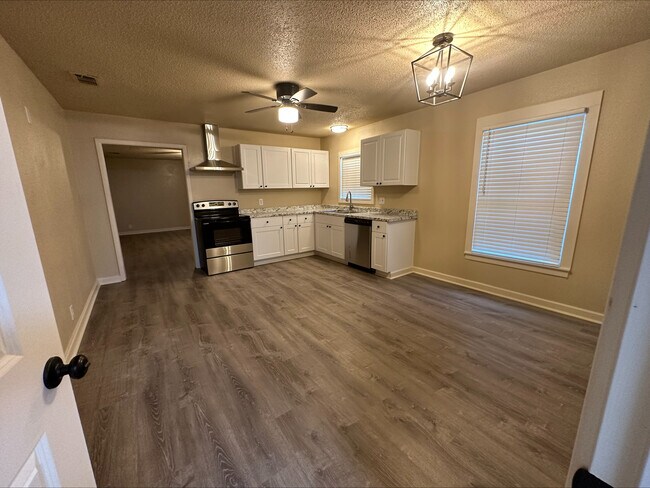 Foto del edificio - 2626 W Johnson St