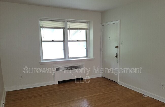 Foto del edificio - 846 Windermere Ave