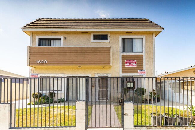 Exterior - 1620 W 209th St