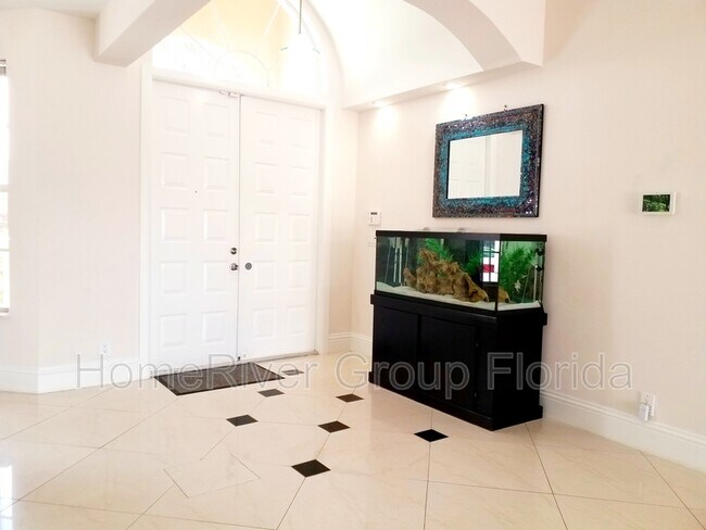 Foto del edificio - 5454 NW 56th Ct