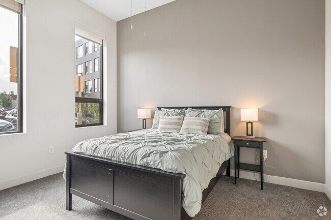 1 habitación, 1 baño - 698 pies cuadrados - Dormitorio - 121 Larchmere Apartments