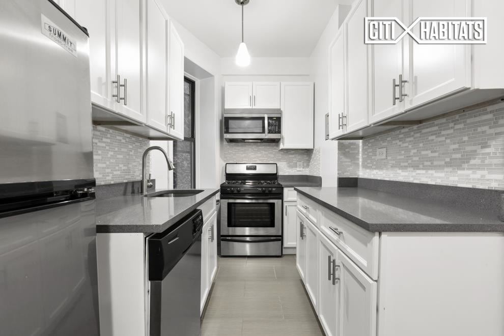 Primary Photo - 110 W 69th St