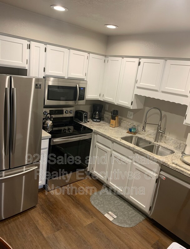 Foto del edificio - 5825 E Bear Paw Dr