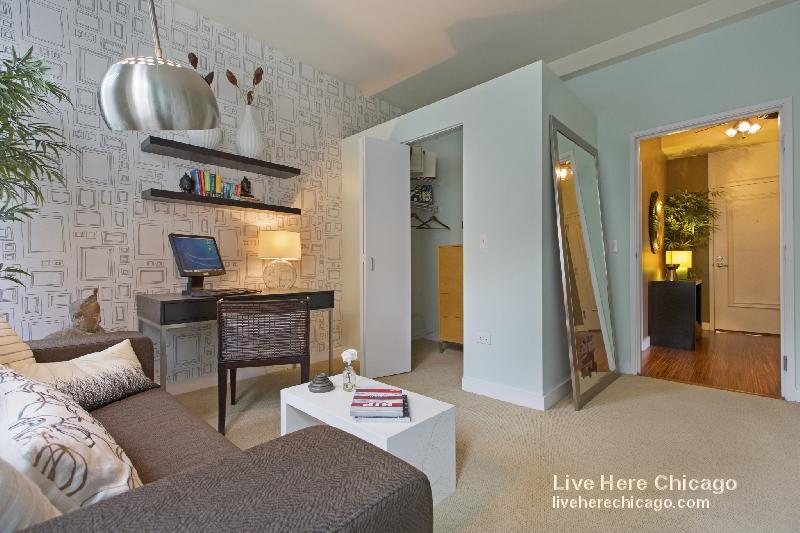 Foto principal - 60 E Lake St