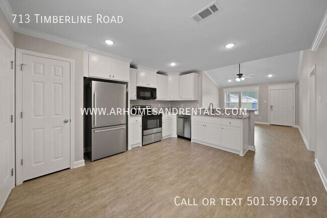Foto del edificio - 713 Timberline Rd