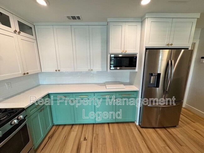 Foto del edificio - 4036 Cedarview Rd