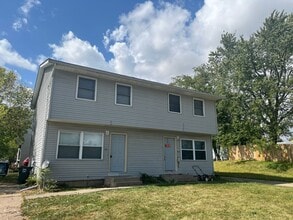 Building Photo - 4206 N Elsie Ave