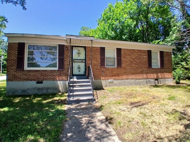 Building Photo - Very Nice Newly Rehabbed Home in Frayser