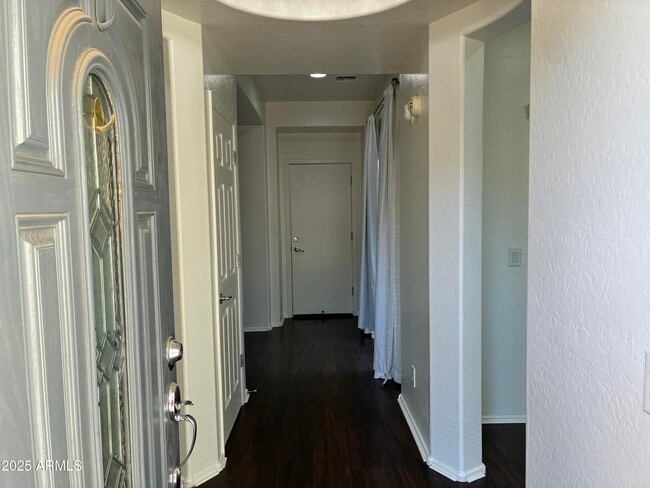 Foto del edificio - 14240 W Country Gables Dr